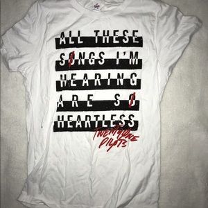Twenty One Pilots band T-shirt